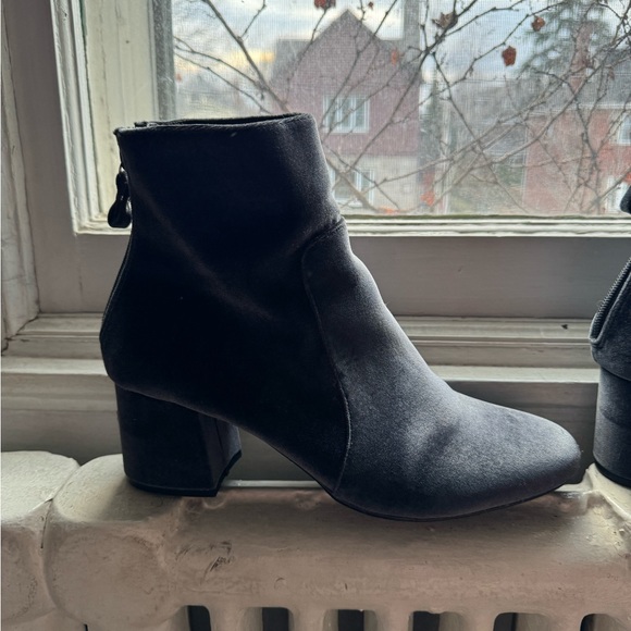 Velvet UO blue grey velvet ankle boots - 10 - Picture 8 of 9